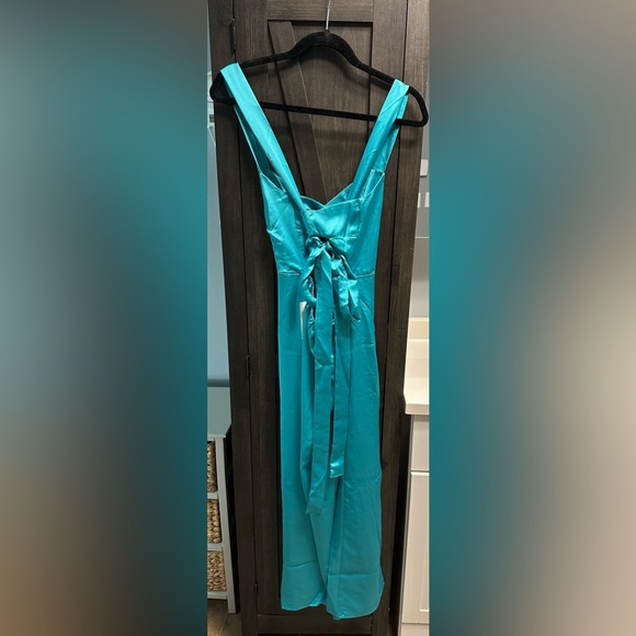 Show me your mumu Mina Midi Dress - Picture 6 of 6